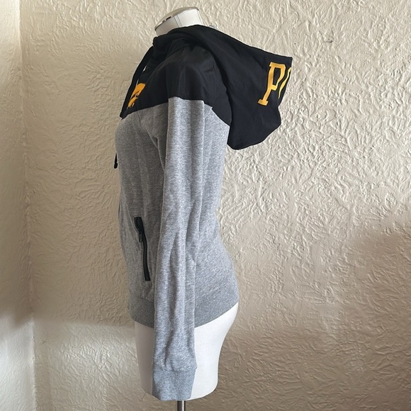 Victoria’s Secret Pink Iowa Hawkeyes Gray Black Hooded Sweatshirt Small - Picture 4 of 9